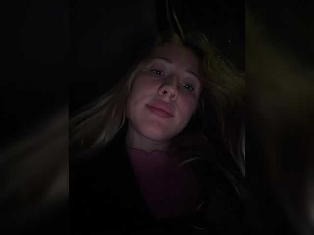 Entrez le videochat erotique avec le
modèle LiiBaby LiiBaby