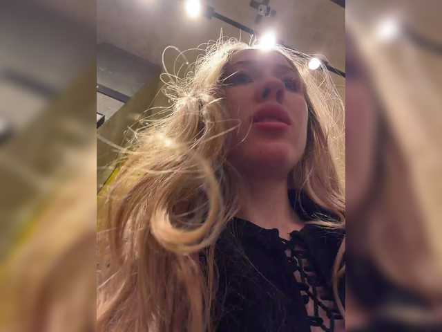 Gratis Live Sexcam mit LiiBaby LiiBaby