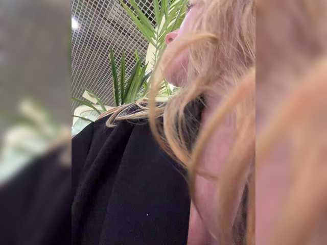 Gratis Live Sexcam mit LiiBaby LiiBaby