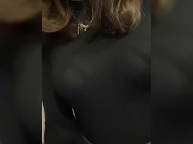 Entrez le videochat erotique avec le
modèle AHAHAC_HAXPEH_B_yHuTa3 AHAHAC_HAXPEH_B_yHuTa3