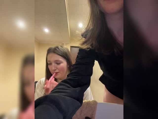 Gratis Live Sexcam mit AHAHAC_HAXPEH_B_yHuTa3 AHAHAC_HAXPEH_B_yHuTa3