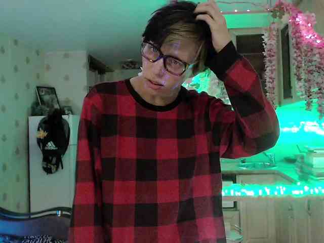 Yrriel_Autist webcam