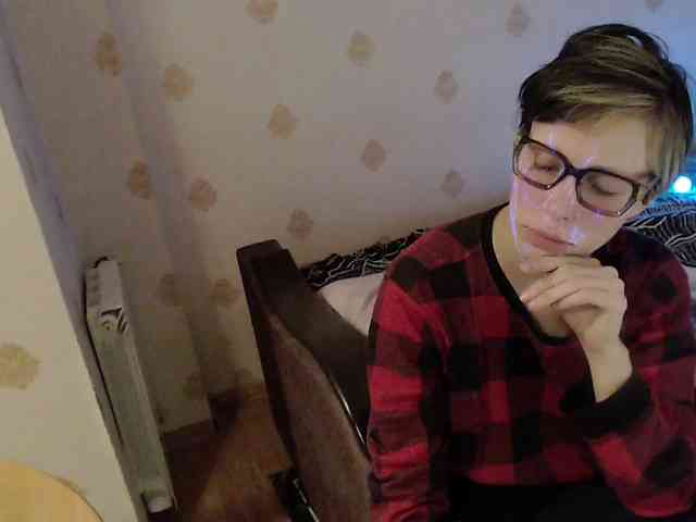 Yrriel_Autist webcam