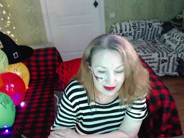 MeganIris webcam