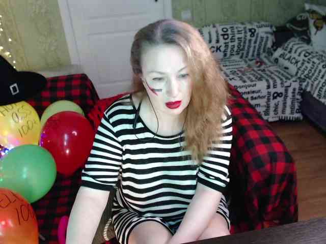 MeganIris webcam