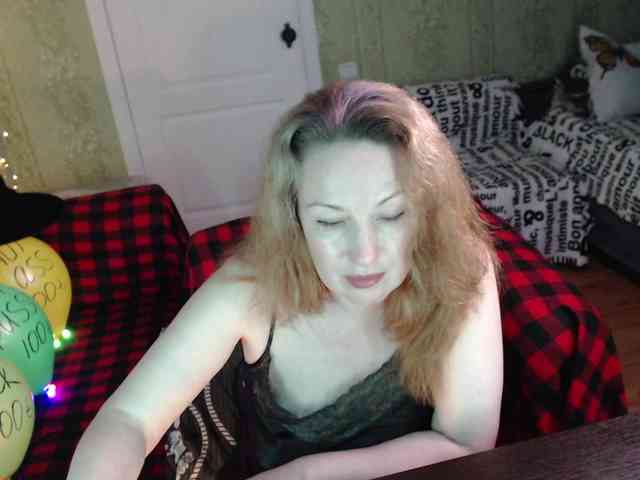 MeganIris webcam