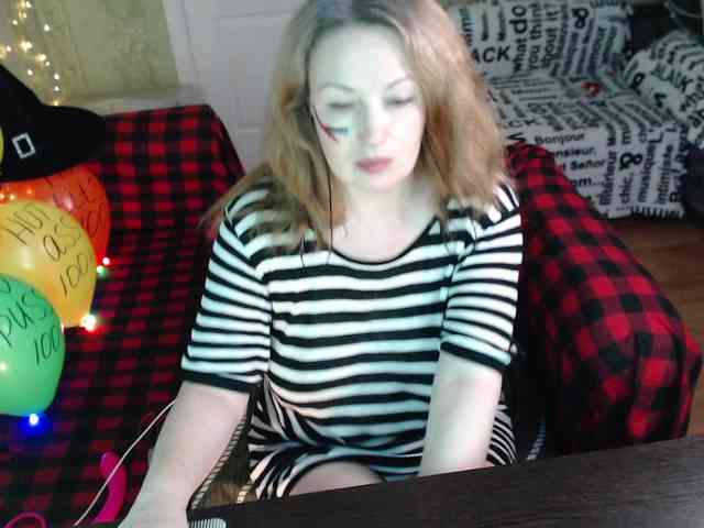 MeganIris webcam