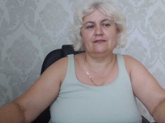 AngelaFamez webcam