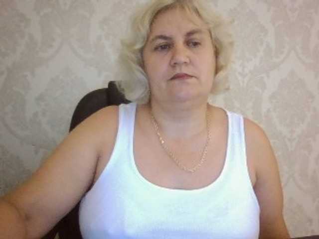AngelaFamez webcam