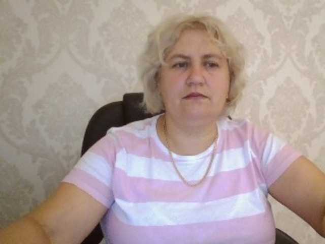 AngelaFamez webcam