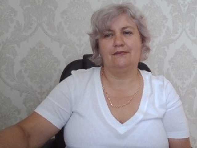 AngelaFamez webcam