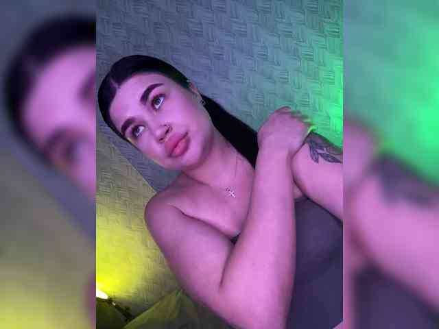 suchka-black- webcam