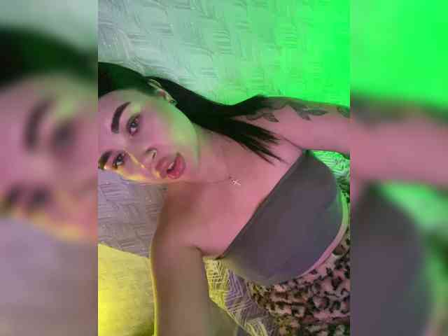 suchka-black- webcam