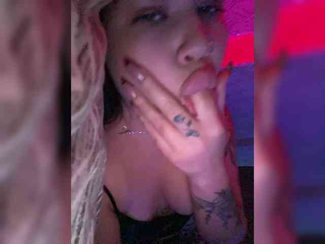 suchka-black- webcam
