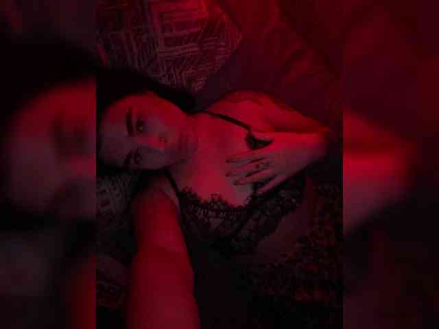 suchka-black- webcam