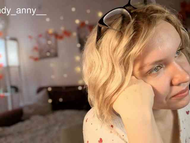 LadyAnny webcam