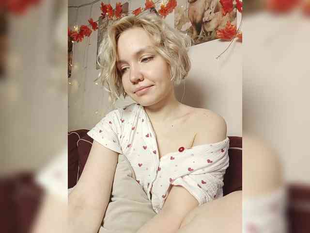 LadyAnny webcam