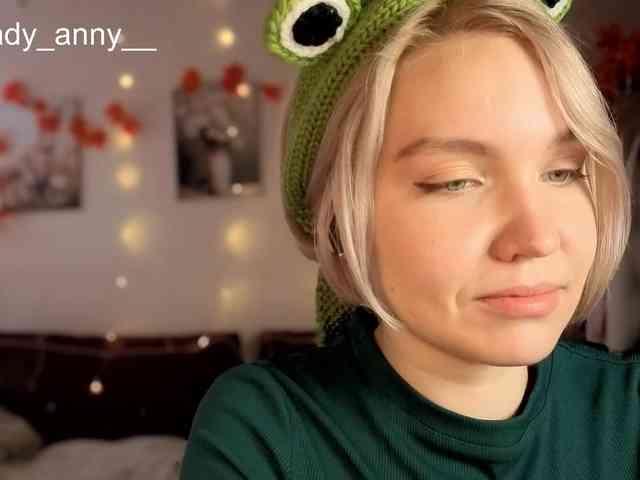 LadyAnny webcam