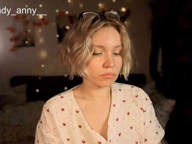 LadyAnny webcam
