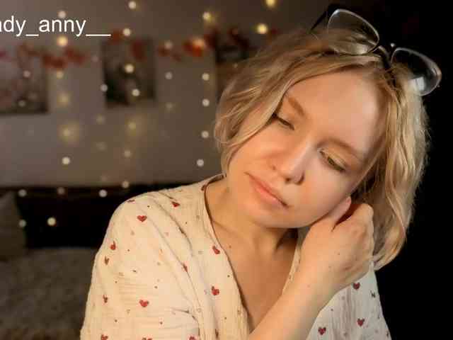LadyAnny webcam