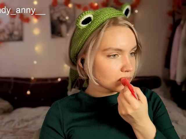 LadyAnny webcam