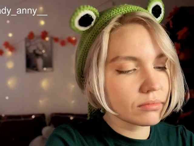 LadyAnny webcam