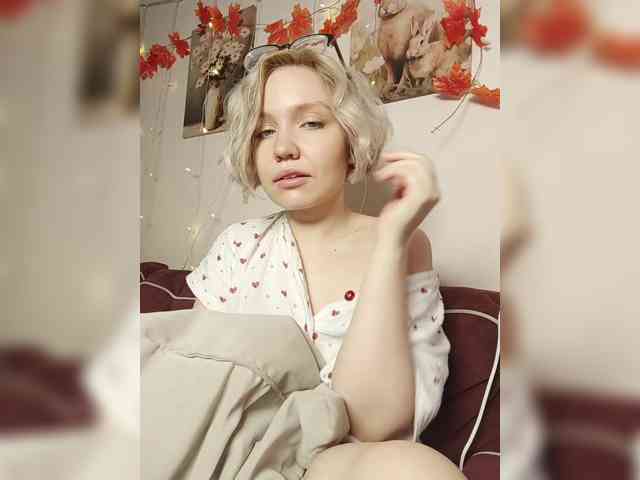 LadyAnny webcam