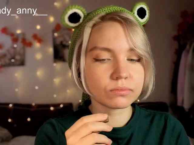 LadyAnny webcam
