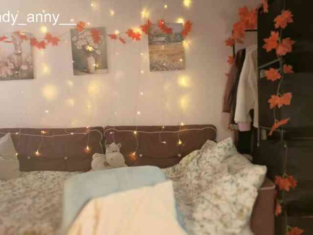 LadyAnny webcam