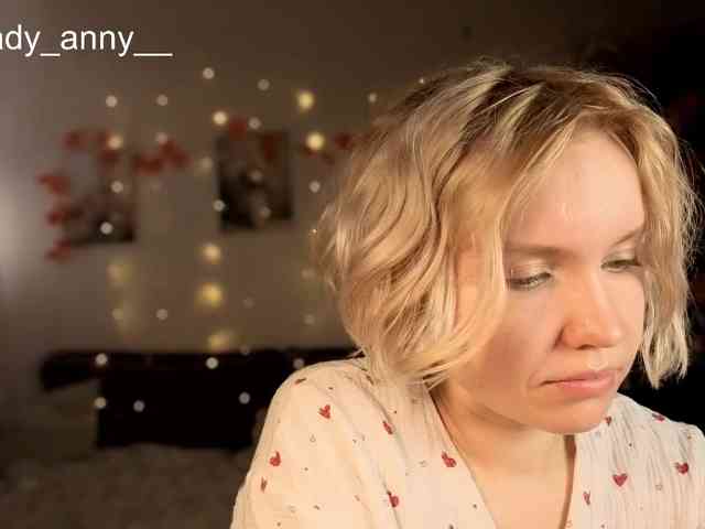 LadyAnny webcam