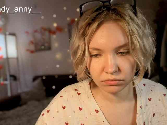 LadyAnny webcam