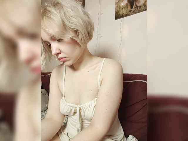 LadyAnny webcam