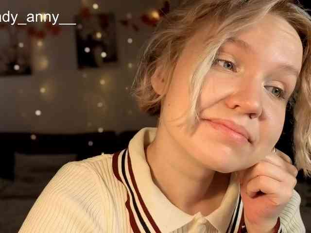 LadyAnny webcam