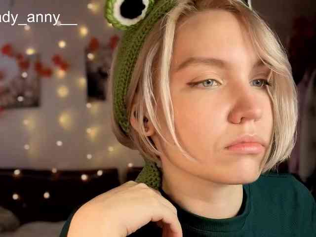 LadyAnny webcam