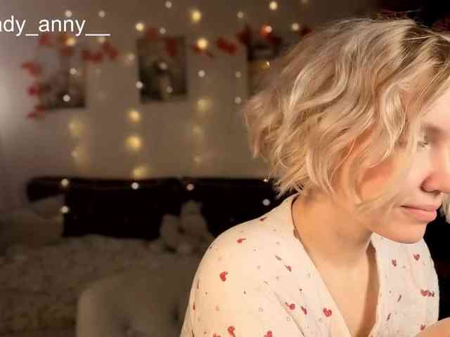 LadyAnny webcam