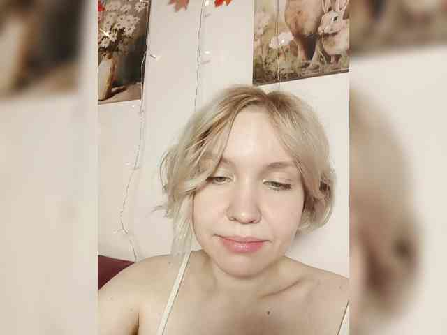 LadyAnny webcam