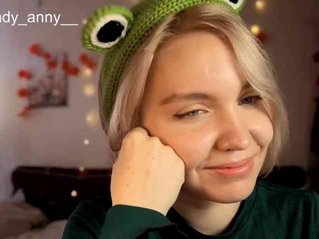 LadyAnny webcam