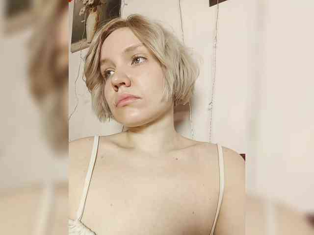 LadyAnny webcam
