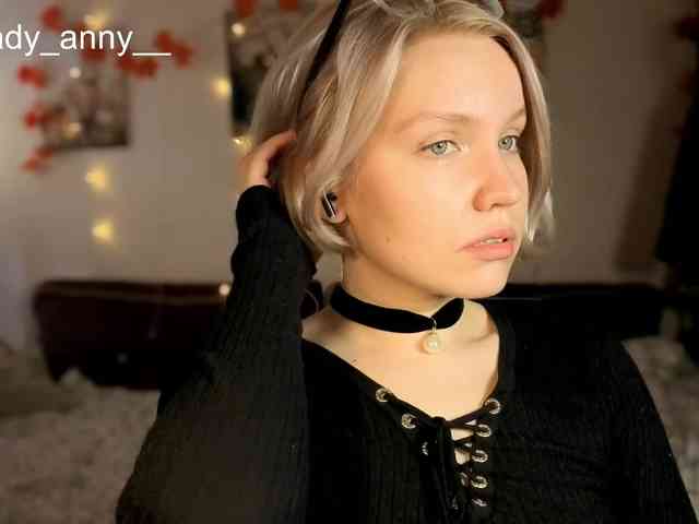 LadyAnny webcam