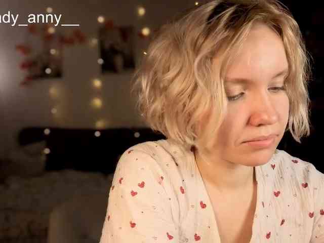 LadyAnny webcam
