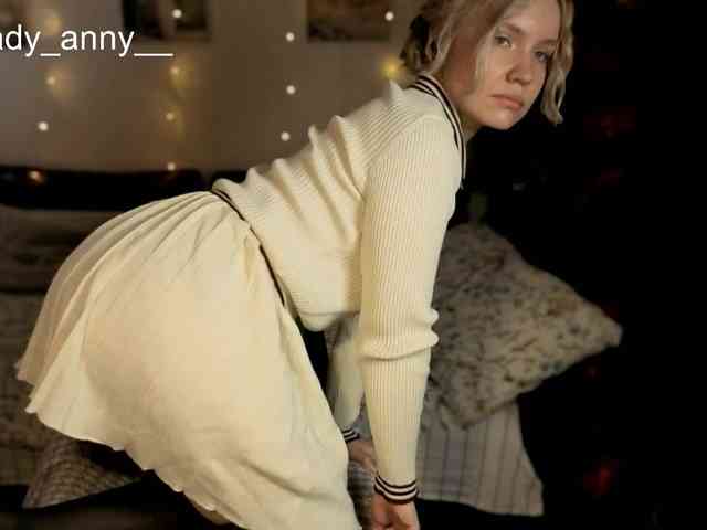 LadyAnny webcam