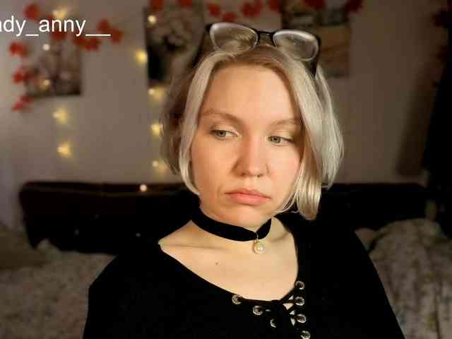 LadyAnny webcam