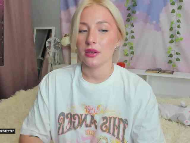 ghostgirl1 webcam