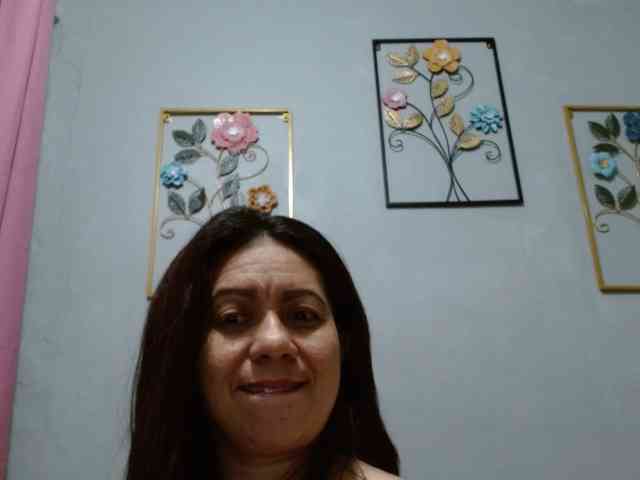 Scarletteb webcam