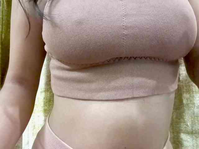 Nidhilove webcam