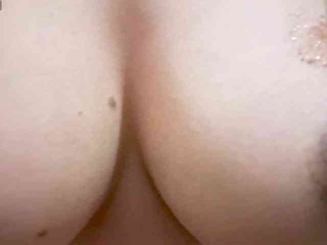 Nidhilove webcam