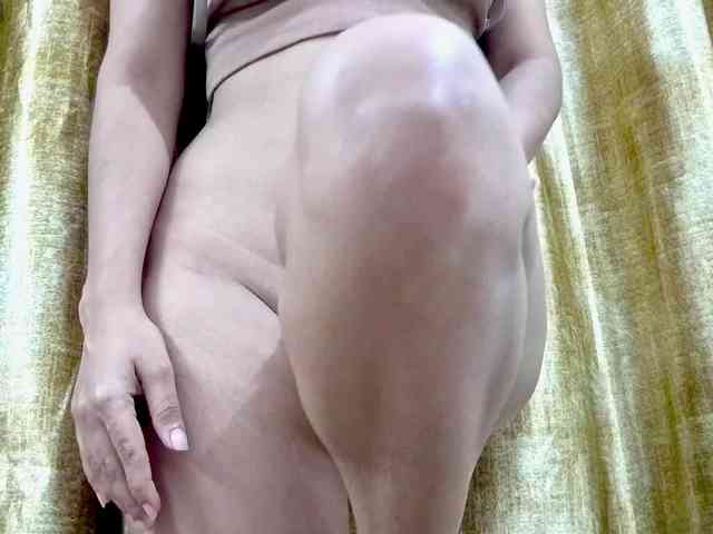 Nidhilove webcam