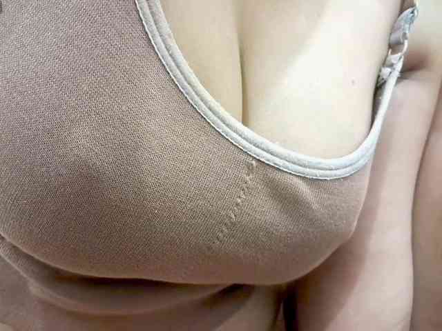 Nidhilove webcam