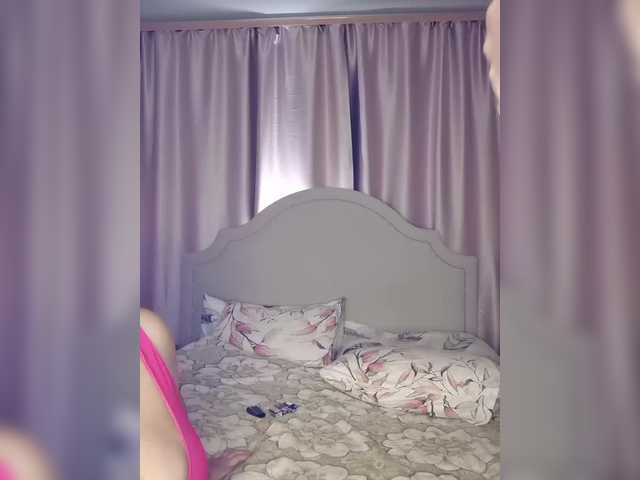 Entra en el chat con el modelo Her-Girl Her-Girl