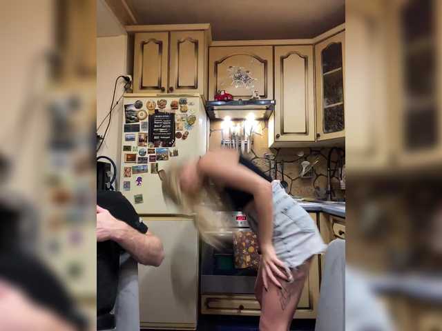 Entra en el chat con el modelo _Magic_ _Magic_